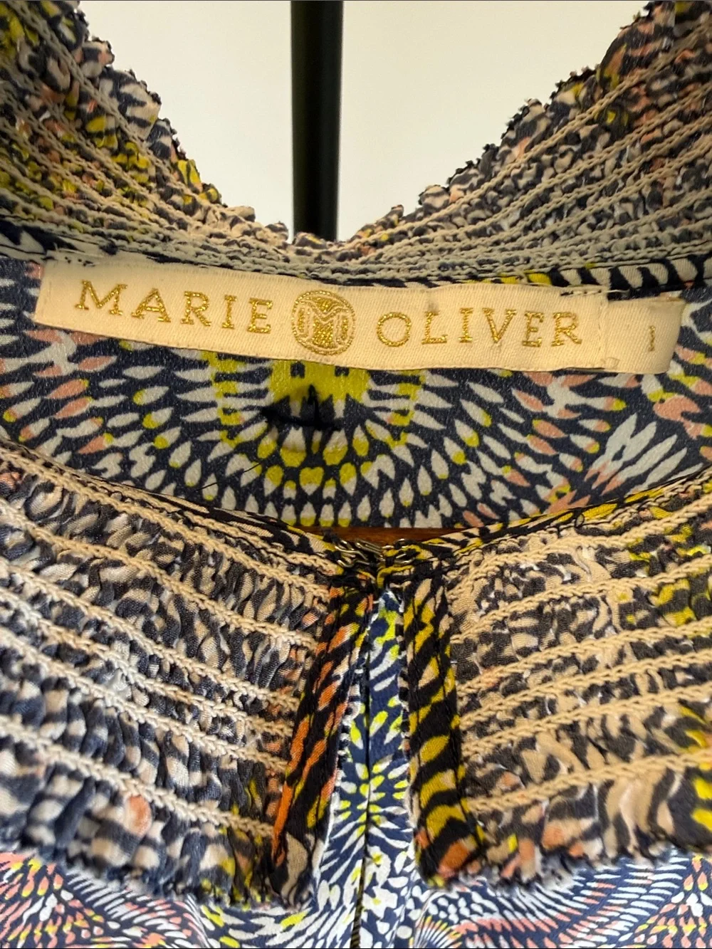 Marie Oliver Emilie Silk Blouse Mock Neck Smocked Abstract Kaleidoscope Size L - Picture 2 of 12